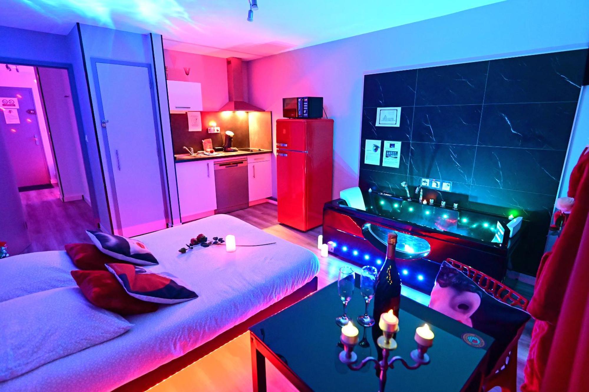 Grand Studio Biscarrosse Plage Une Nuit A 2 Avec Sauna Luxe, Balneo, Ocean Rien Que Pour Vous Buitenkant foto