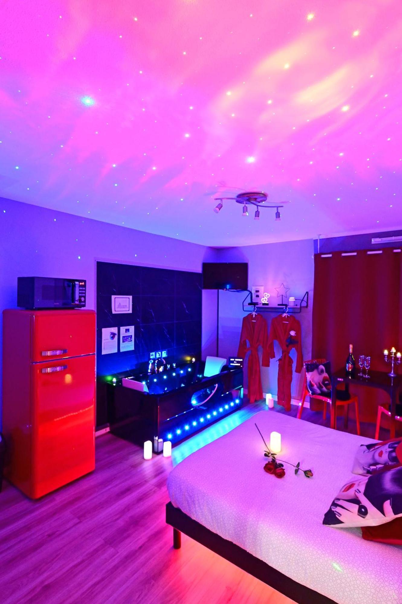 Grand Studio Biscarrosse Plage Une Nuit A 2 Avec Sauna Luxe, Balneo, Ocean Rien Que Pour Vous Buitenkant foto