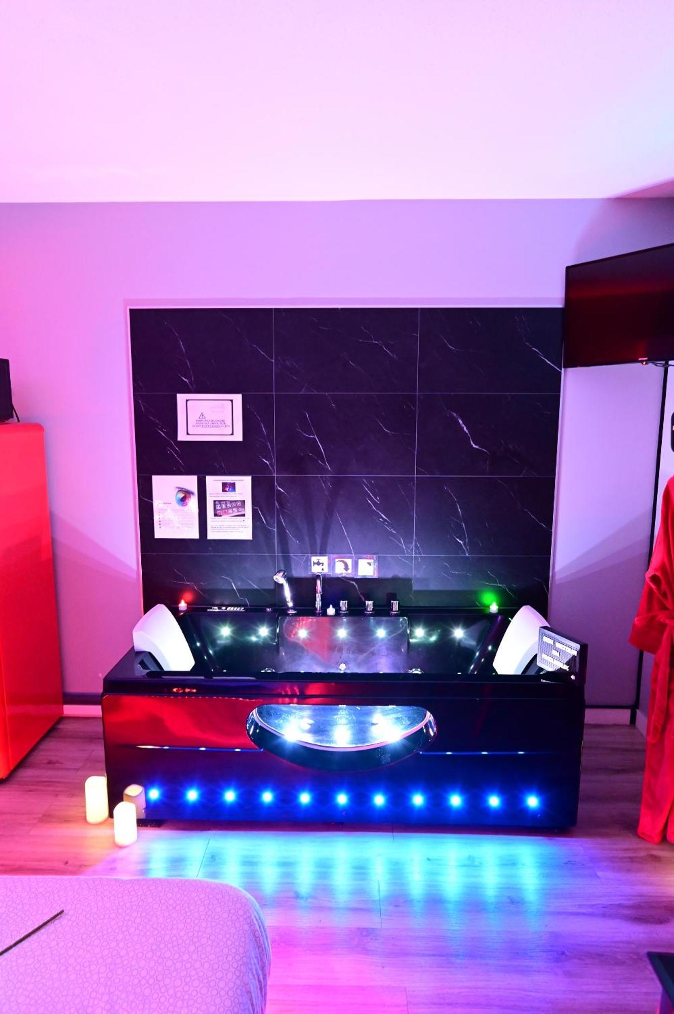 Grand Studio Biscarrosse Plage Une Nuit A 2 Avec Sauna Luxe, Balneo, Ocean Rien Que Pour Vous Buitenkant foto